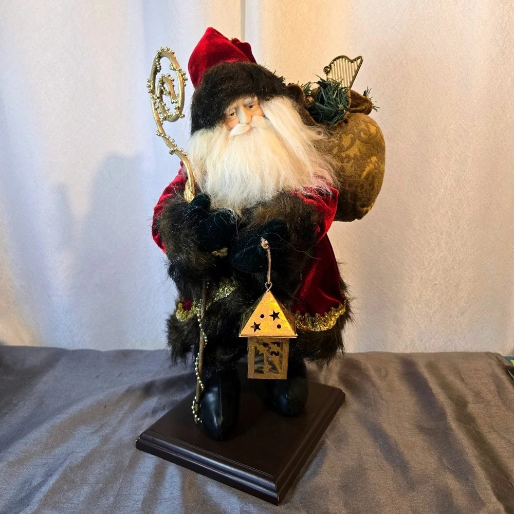Old‎ World Santa Christmas 18